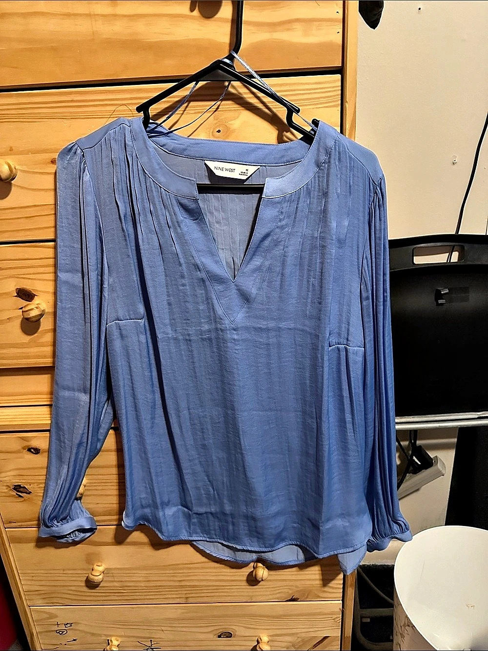 Nine West Pleated Long Sleeve Blouse in Blue Size Medium Like New